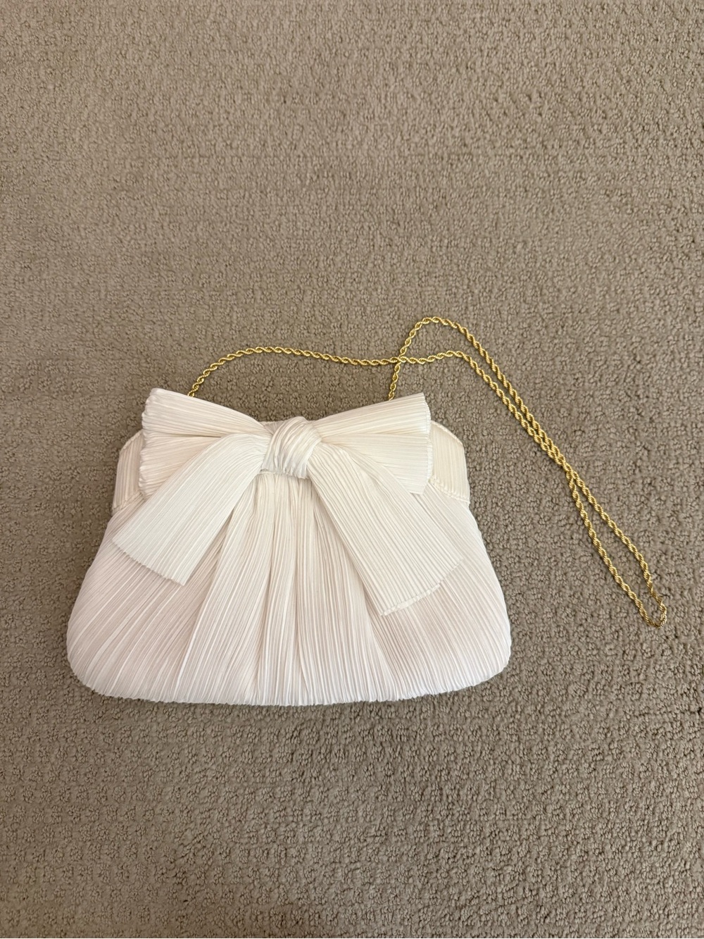 Loeffler Randall Rayne Pearl Bow clutch